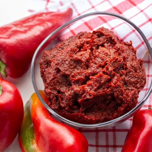 Ev Yapımı  Biber Salçası (Acı)